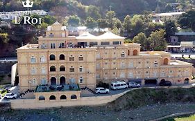 Hotel Le Roi Lake View Koti